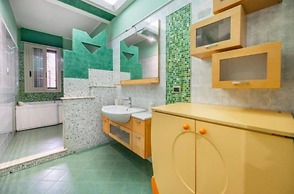 1st Floor Apartment in the City - air Conditioned - Wifi