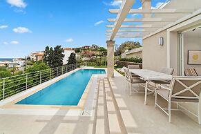 Suite Home Villas with Private Pools by Explore Andros