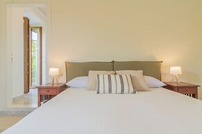 Lake Lovers Lodge