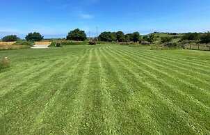 Seaside Escape at Ty Bugail - Holyhead