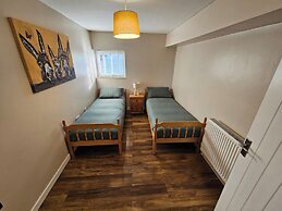 Seaside Escape at Ty Bugail - Holyhead