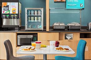 avid hotel Plano North by IHG