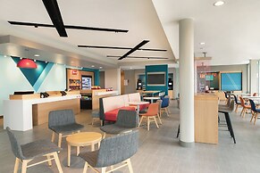 avid hotel Plano North by IHG