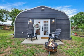 Poplar Place - Q With Hot tub and Firepit - 5 min to Main