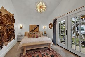 Poplar Place - Q With Hot tub and Firepit - 5 min to Main