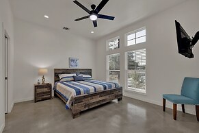 Serene Getaway Nestled in the Tx Hill Country!