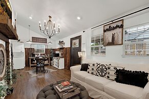 Poplar Place Soho With Hot Tub - 6 Blks to Main St