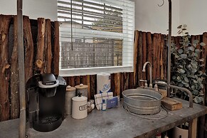 Poplar Place Soho With Hot Tub - 6 Blks to Main St