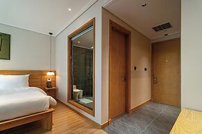 Nam Dat Hotel by D'Lecia Ha Long