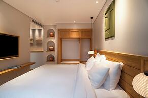 Nam Dat Hotel by D'Lecia Ha Long