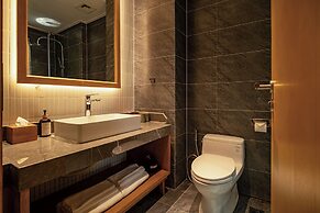 Nam Dat Hotel by D'Lecia Ha Long