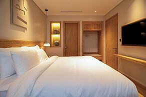 Nam Dat Hotel by D'Lecia Ha Long