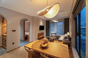 Nam Dat Hotel by D'Lecia Ha Long