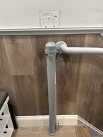 Cozy 2-3 Bedroom Apt in Center City