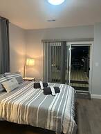 Cozy 2-3 Bedroom Apt in Center City