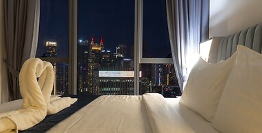 Moonway Luxury Suites At CORE Residence