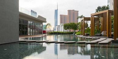 Moonway Luxury Suites At CORE Residence