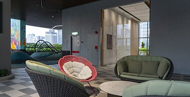 Moonway Luxury Suites At CORE Residence