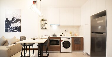 Moonway Luxury Suites At CORE Residence