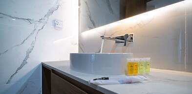 Moonway Luxury Suites At CORE Residence