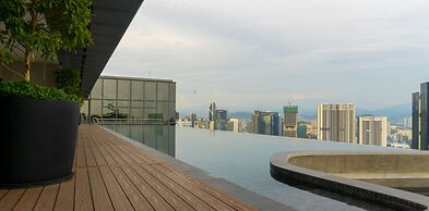 Moonway Luxury Suites At CORE Residence