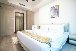 Moonway Luxury Suites At CORE Residence