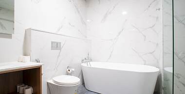 Moonway Luxury Suites At CORE Residence