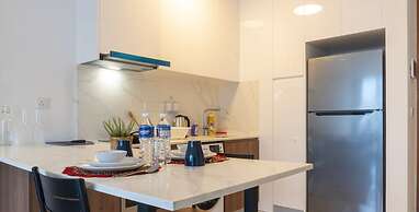 Moonway Luxury Suites At CORE Residence