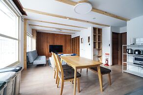 FURANO DOWNTOWN APARTMENT D
