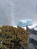 Charming 1705 Castle House in Pirgos Kallistis, Greece