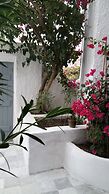 Charming 1705 Castle House in Pirgos Kallistis, Greece