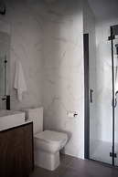 LE BOUQUET LUXURY SUITES