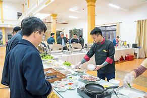 Núi Vàng Tràng An