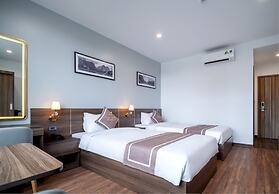 Núi Vàng Tràng An