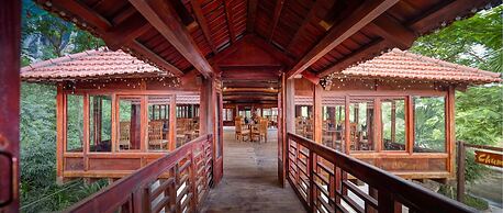 Núi Vàng Tràng An