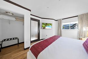 The Shoreline Suites