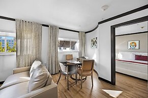 The Shoreline Suites