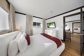 The Shoreline Suites