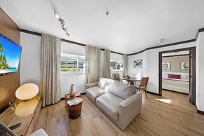 The Shoreline Suites