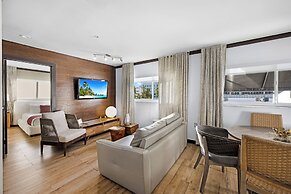 The Shoreline Suites