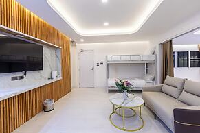 Airbus Hotel At Phawana Station