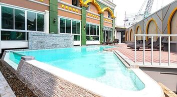 Airbus Hotel At Phawana Station