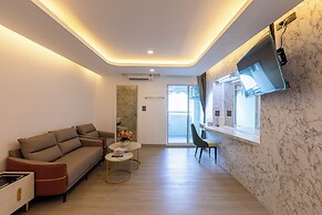 Airbus Hotel At Phawana Station