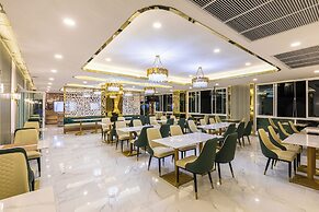 Airbus Hotel At Phawana Station