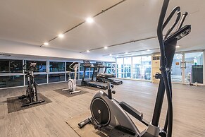 Airbus Hotel At Phawana Station