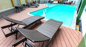 Airbus Hotel At Phawana Station