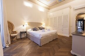 Rinascimento Privato by MMega