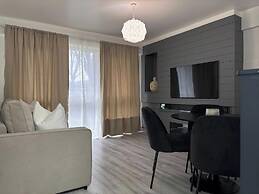 1 Bed Flat - Sleeps 2 - Parking - Wifi