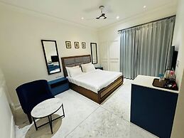 Sita Royal Lakside Chalet