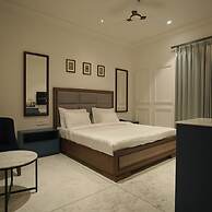 Sita Royal Lakside Chalet